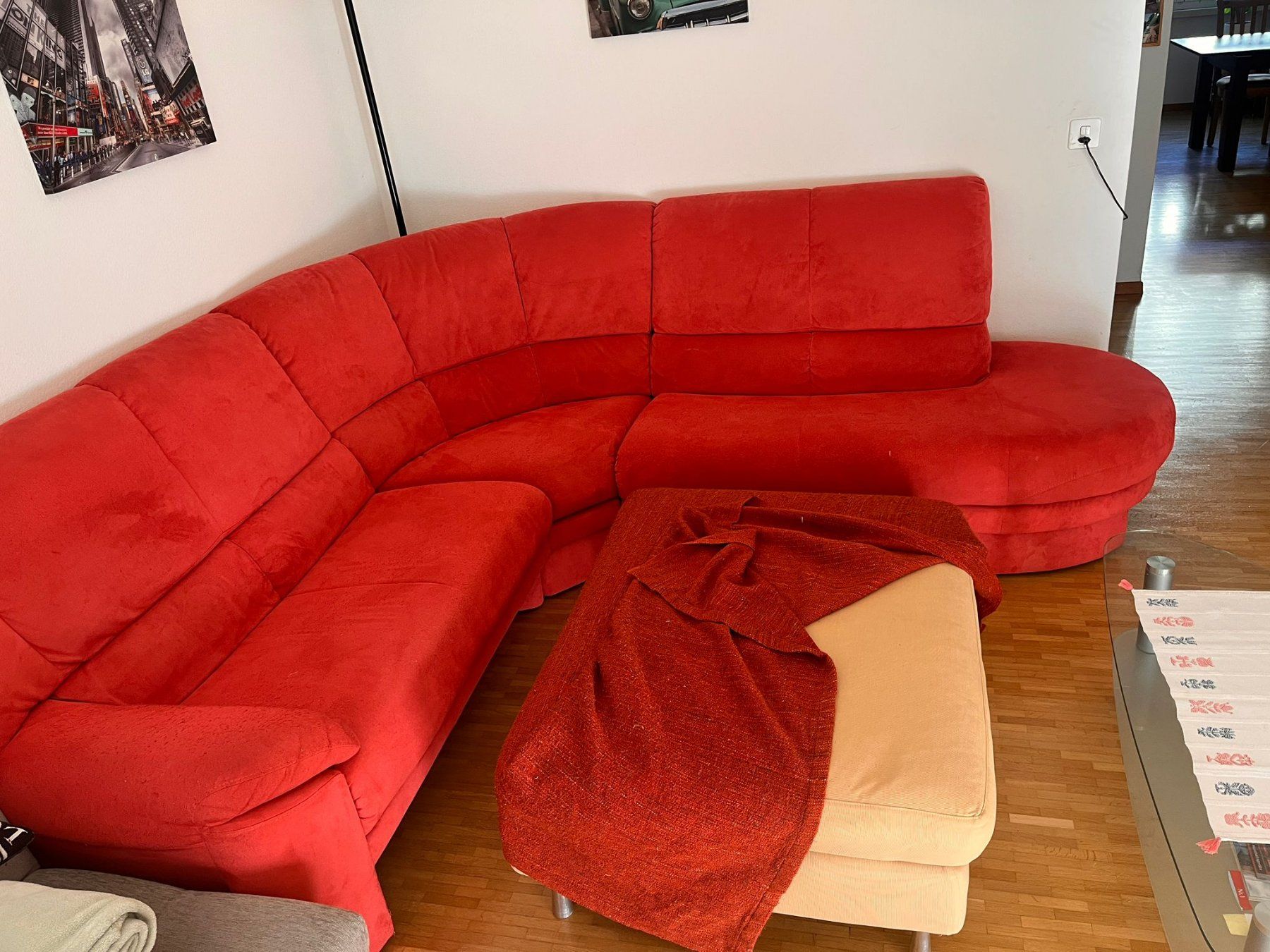 Sofas: Sofa rot, mit Hocker – D'occasion à Winterthur par kaksie 3
