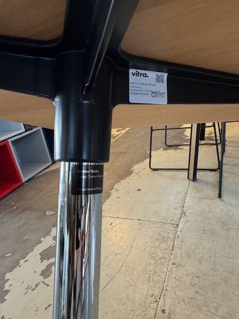 Vitra Tavoli: Vitra Eames Contract Table – Usato da Zollikofen venduto da OberliAG 4