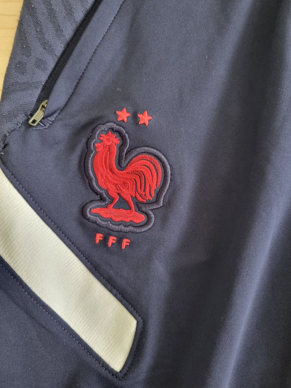 Nike Leibchen & Hosen: Nike Frankreich Trikot und Trainer – Gebraucht aus Würenlos von Nigginiggi 2