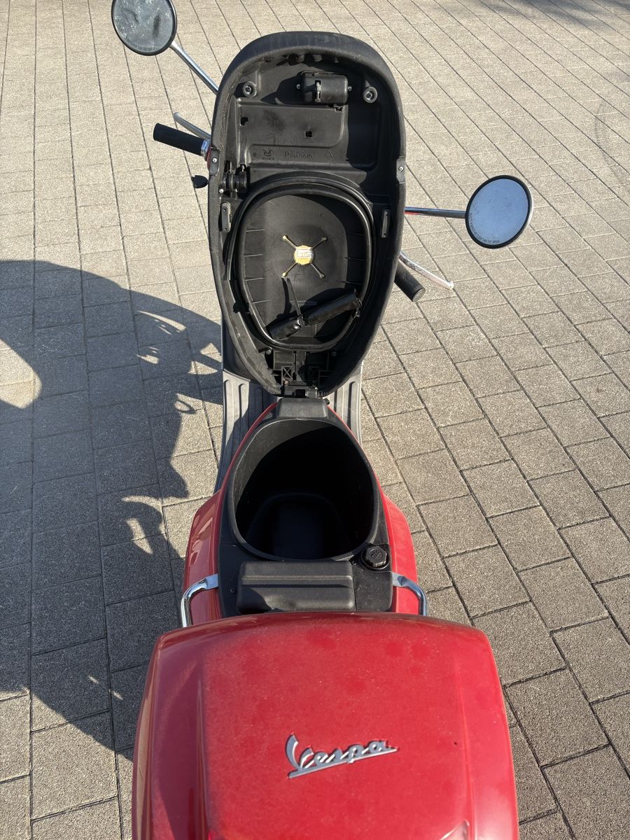 Piaggio Strasse: Piaggio Vespa LX2 50ccm – Gebraucht aus Oberglatt ZH von Candi98 5