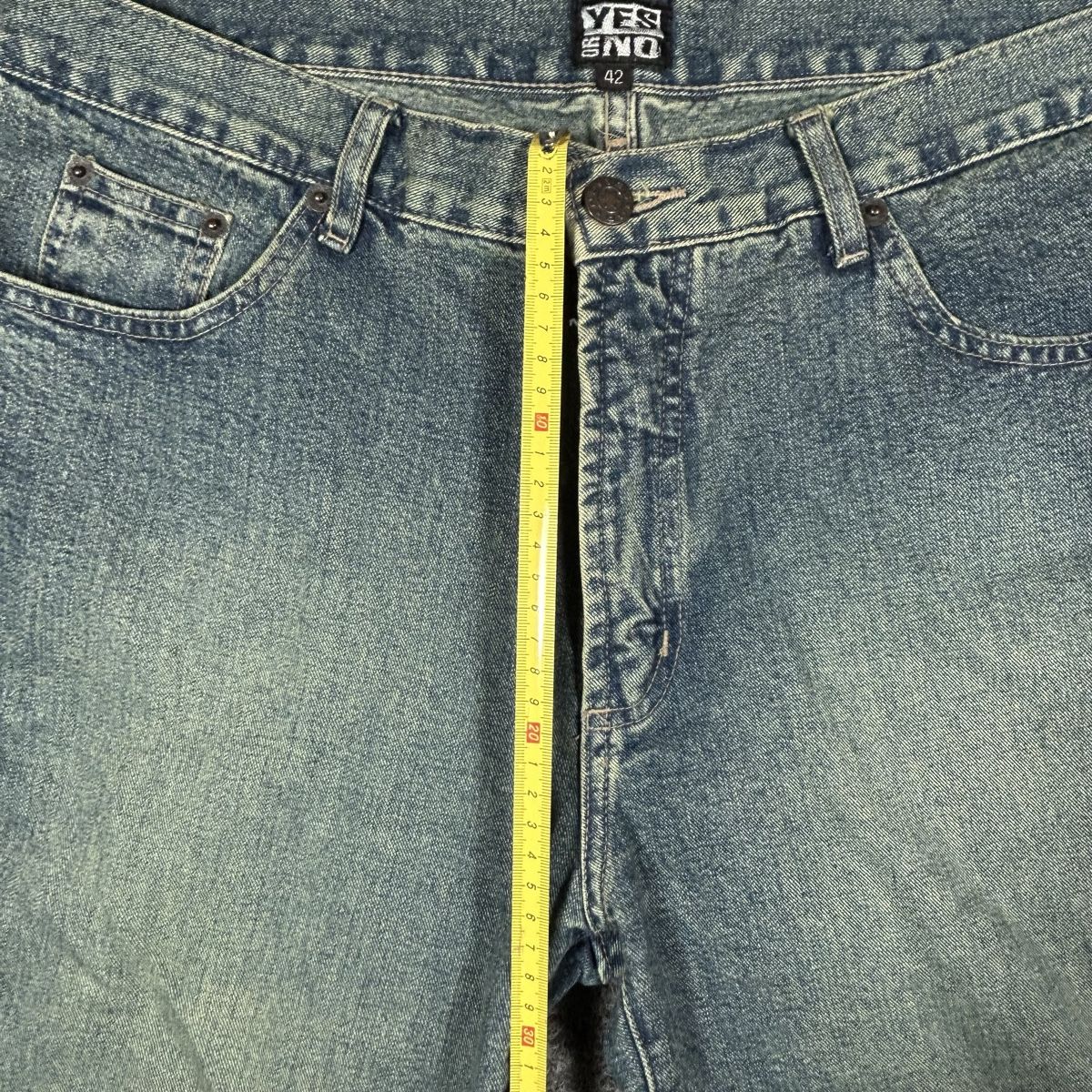 Yes Or No Jeans: Jeans Yes or no   – Gebraucht aus La Sagne NE von Matlasape 2