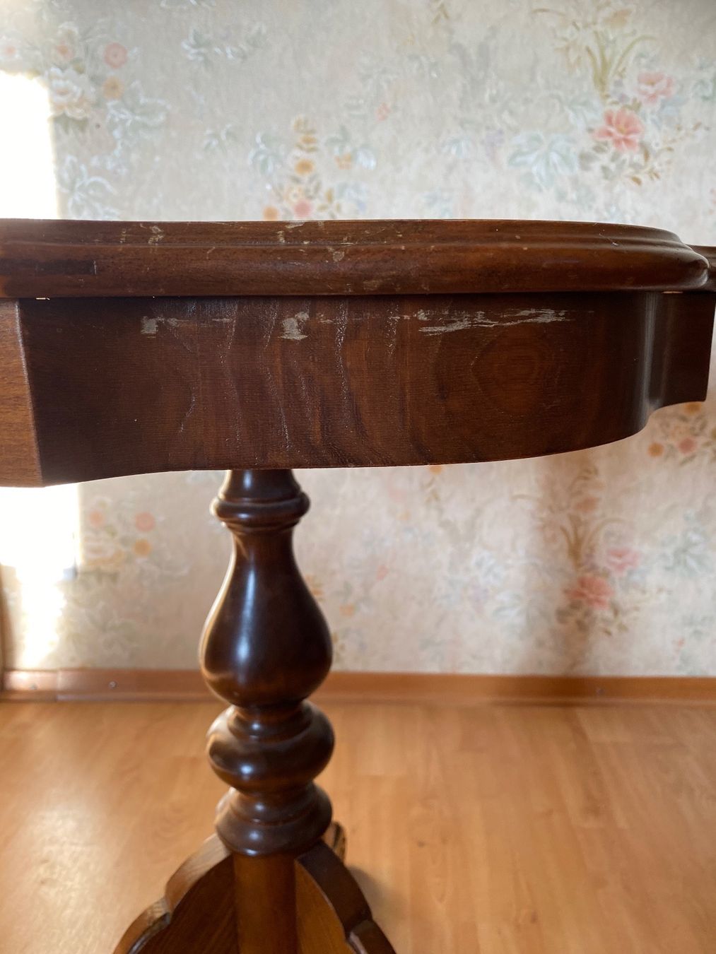 Tavoli: Table guéridon en bois – Usato da Bussigny venduto da jotryfs 6