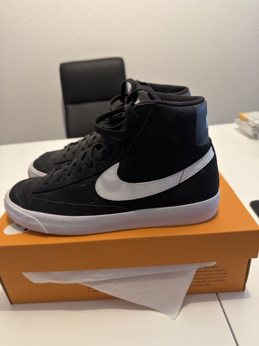 Nike Scarpe da uomo: Nike Blazer MID 77 Suède – Usato da Villars sur glane venduto da Energon2010