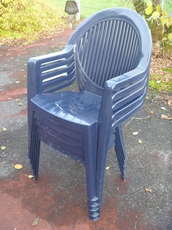 Plastikstühle 5Stk. Kaufen auf Ricardo