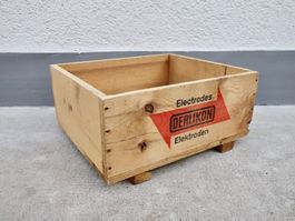alte Holzkiste OERLIKON Elektroden