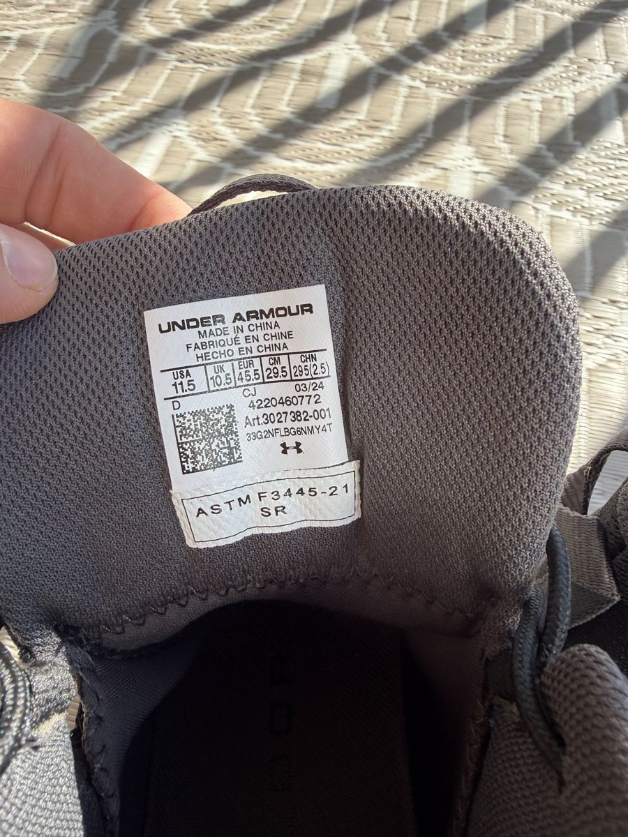 Under Armour Chaussures hommes: Under Armour Schuhe gr. 45.5 – Neuf (Voir description) à Oftringen par ays_bj2n 4