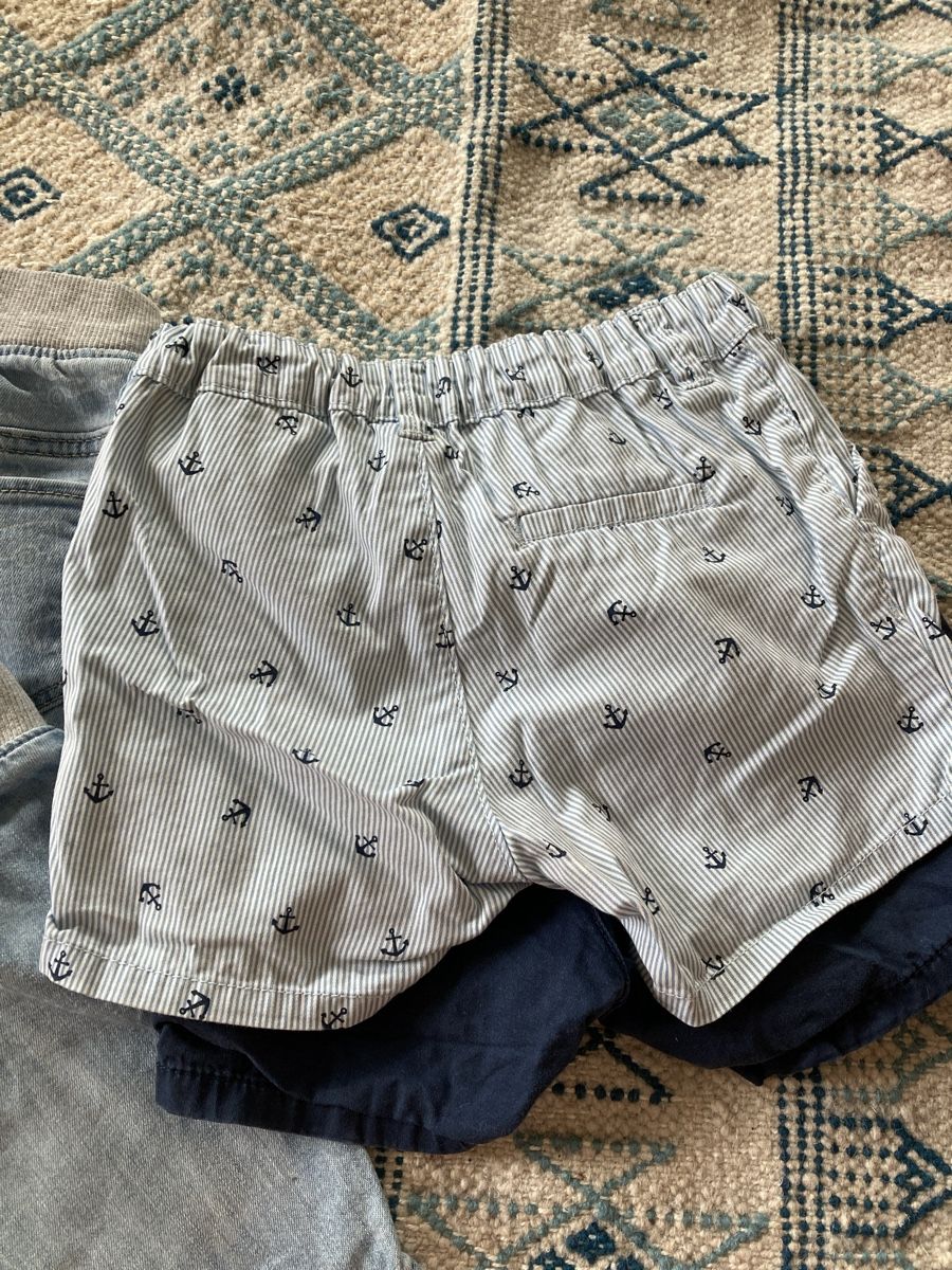 H&M Lotti & Set di vestiti: 4 Shorts von H&M in Grösse 86 – Usato da Münchenstein venduto da nuk2018 4