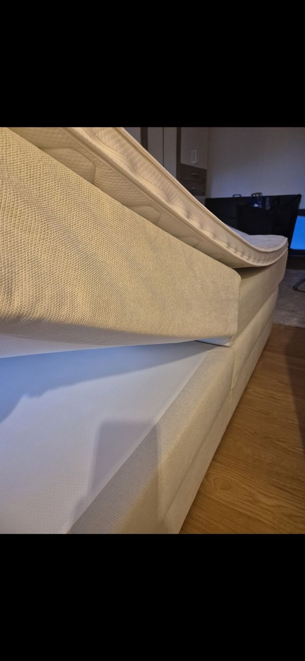 Conforama Betten: Boxspringbett mit Kopfteil hellbeige  – Neu (gemäss Beschreibung) aus Lufingen von ane_mbx8 2