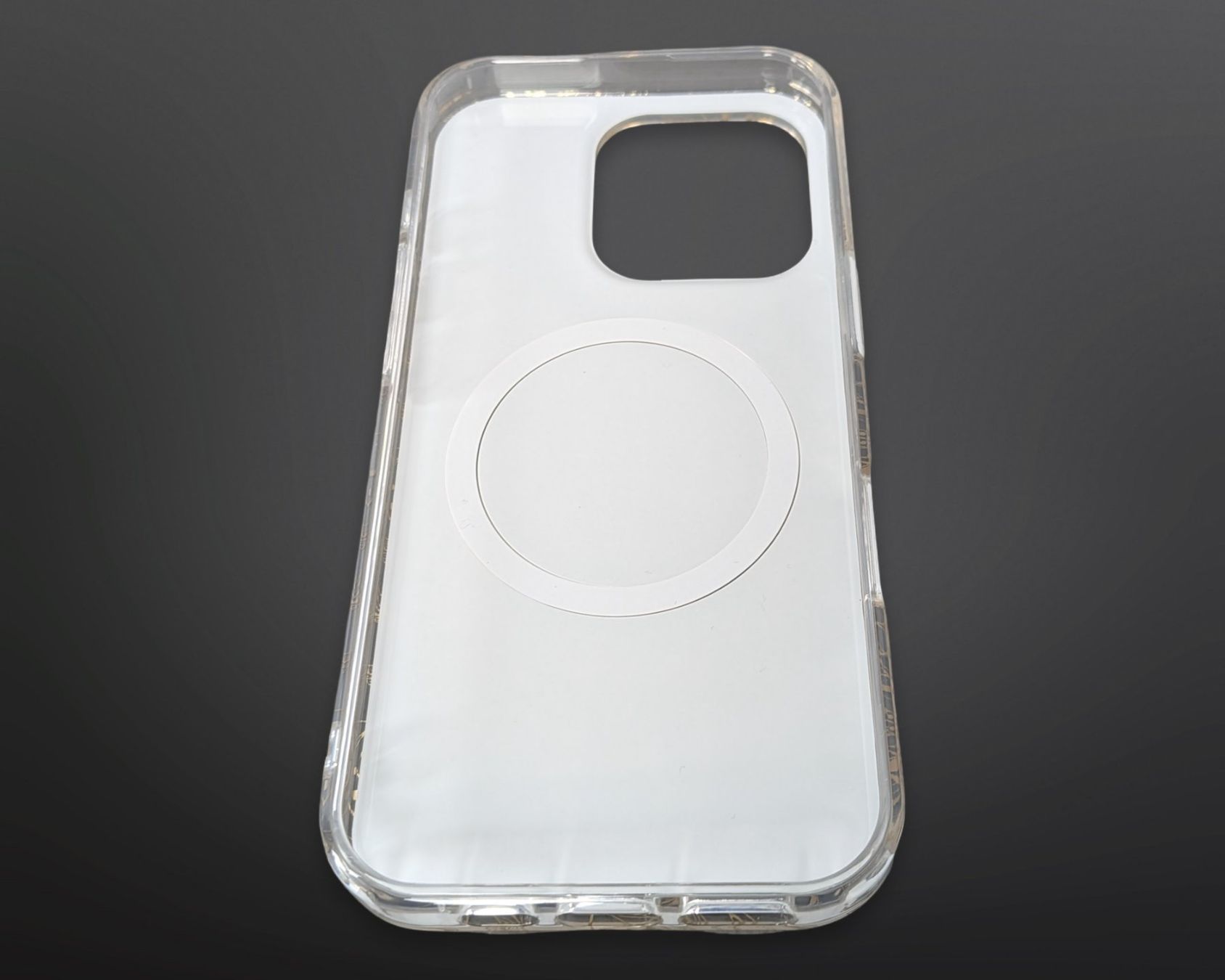 Guess Coques & Protection écran: GUESS iPhone 16 Pro Hülle – Neuf (Voir description) à Suhr par Restwert_Suhr 4