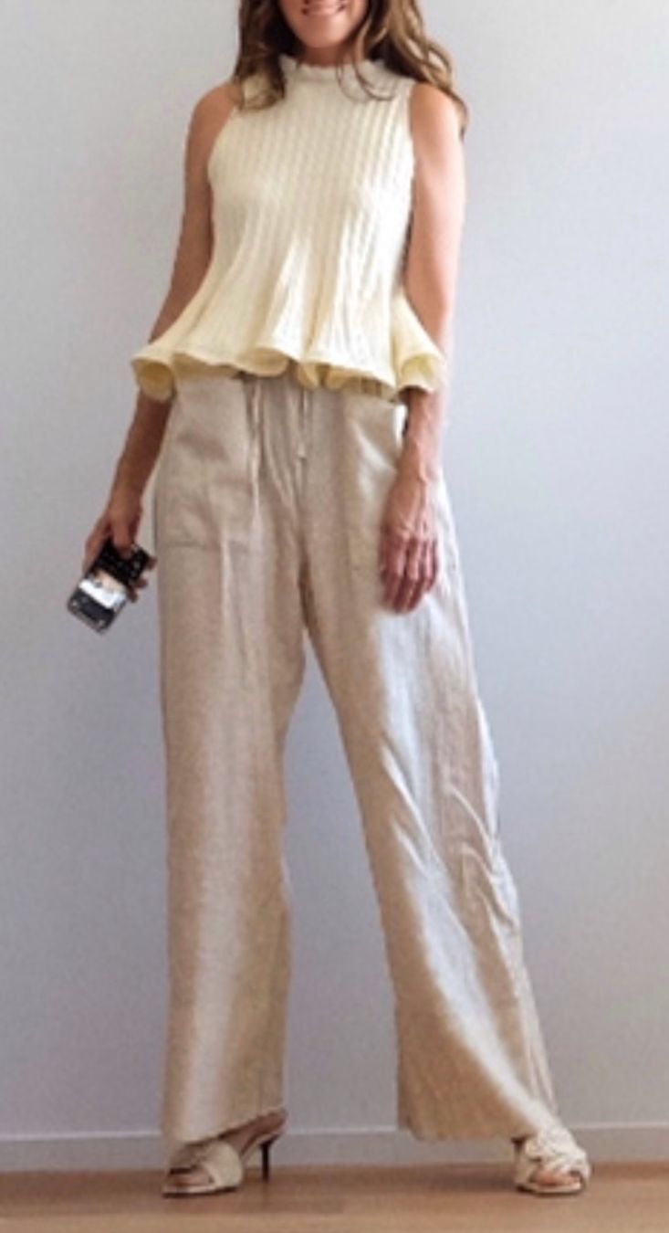 Zara Pantaloni: ZARA gestreifte Hose im Pyjama-Stil – Usato da Jona venduto da vanessasupermarket20 1