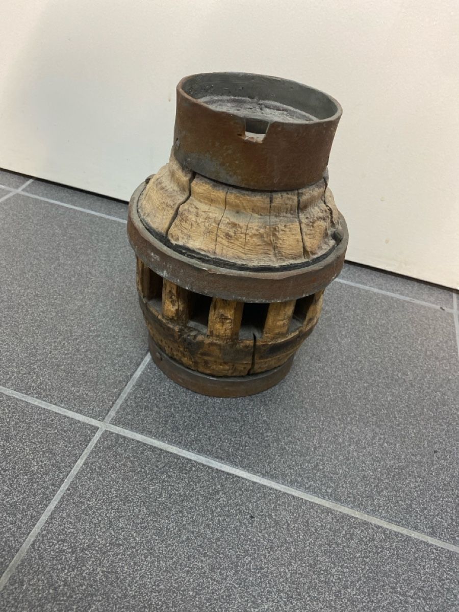 Autres accessoires p. véhicule: Antike Wagenradnabe – D'occasion à Wettingen par vpr_9gz6