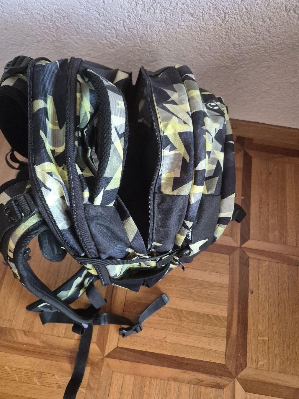 Satch Borse & Zaini: Satch Rucksack mit Regenschutz, 4 Fächer+ Flaschenhalter – Usato da Belp venduto da jul_56lk 6