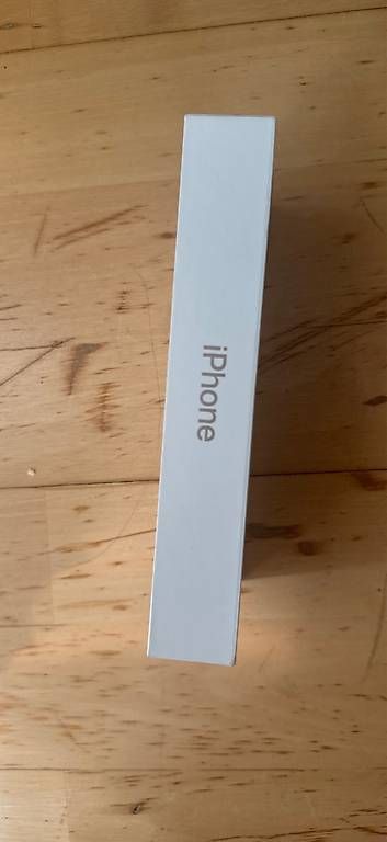 Handys / Smartphones: Apple iPhone 16 Pro 256 GB Desert Titanium New &  Sealed – Gebraucht aus Mont sur Rolle von Carole1012 3