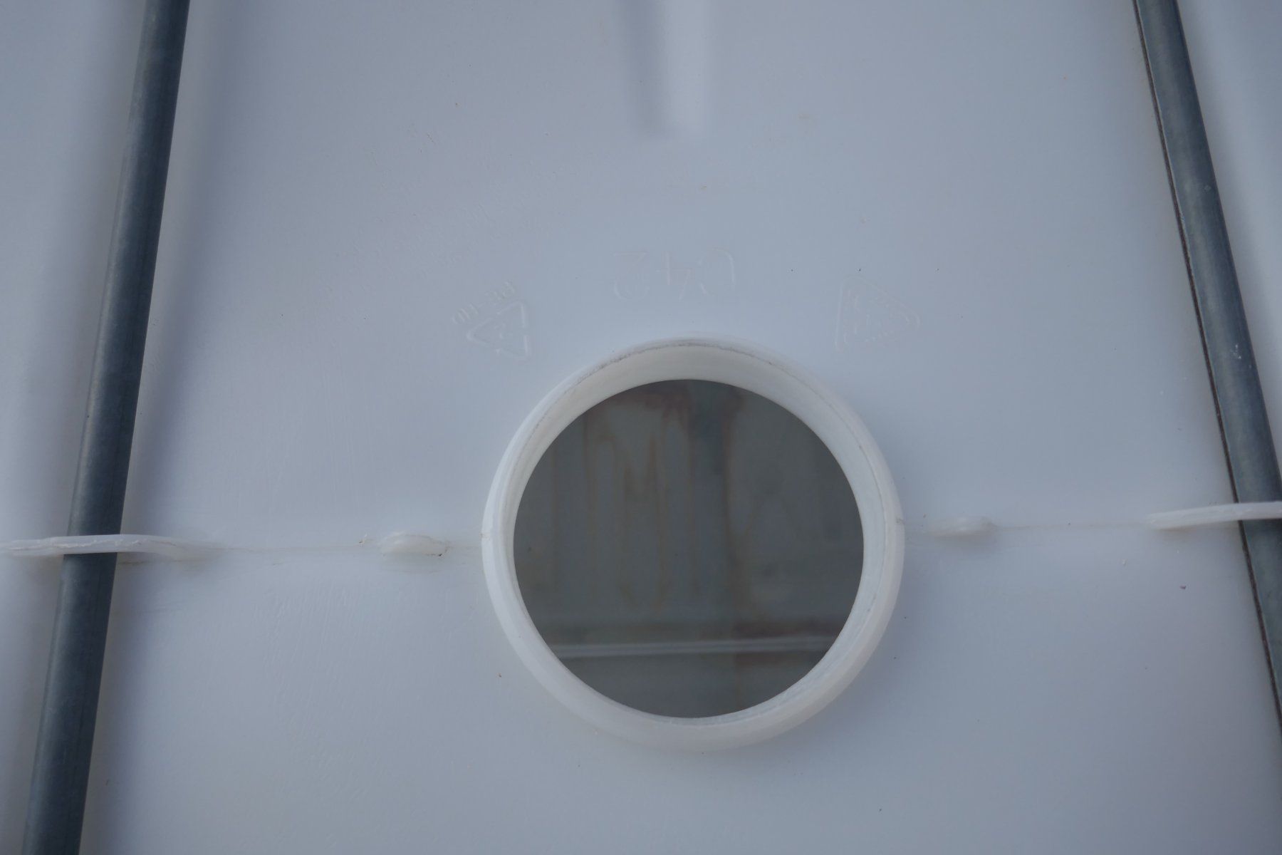 Abbeveratoi e trogoli: IBC-Tank / Wassertank 1000 Liter – Usato da Port venduto da uzuku 8