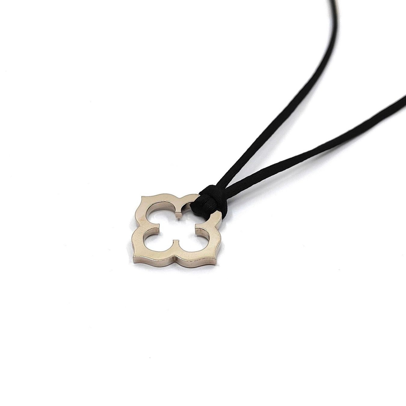 Cartier Ketten: Collier Cartier Trèfle Gothique Or Blanc 18k – Gebraucht aus Montreux von CashPay_Montreux 1