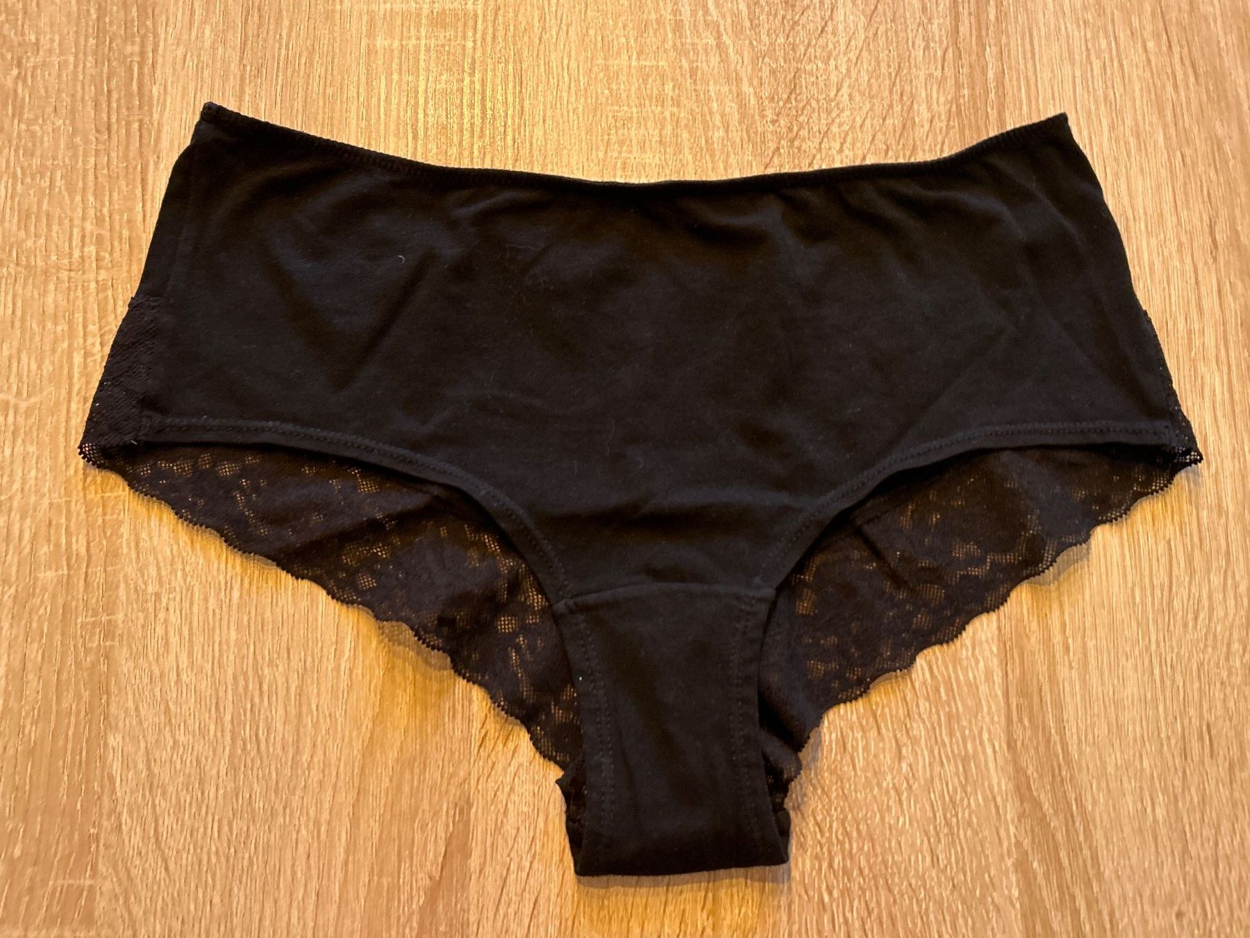 Altra biancheria intima: 3 Slip mit Spitzen schwarz – Usato da Brunnen venduto da Nala2929 3