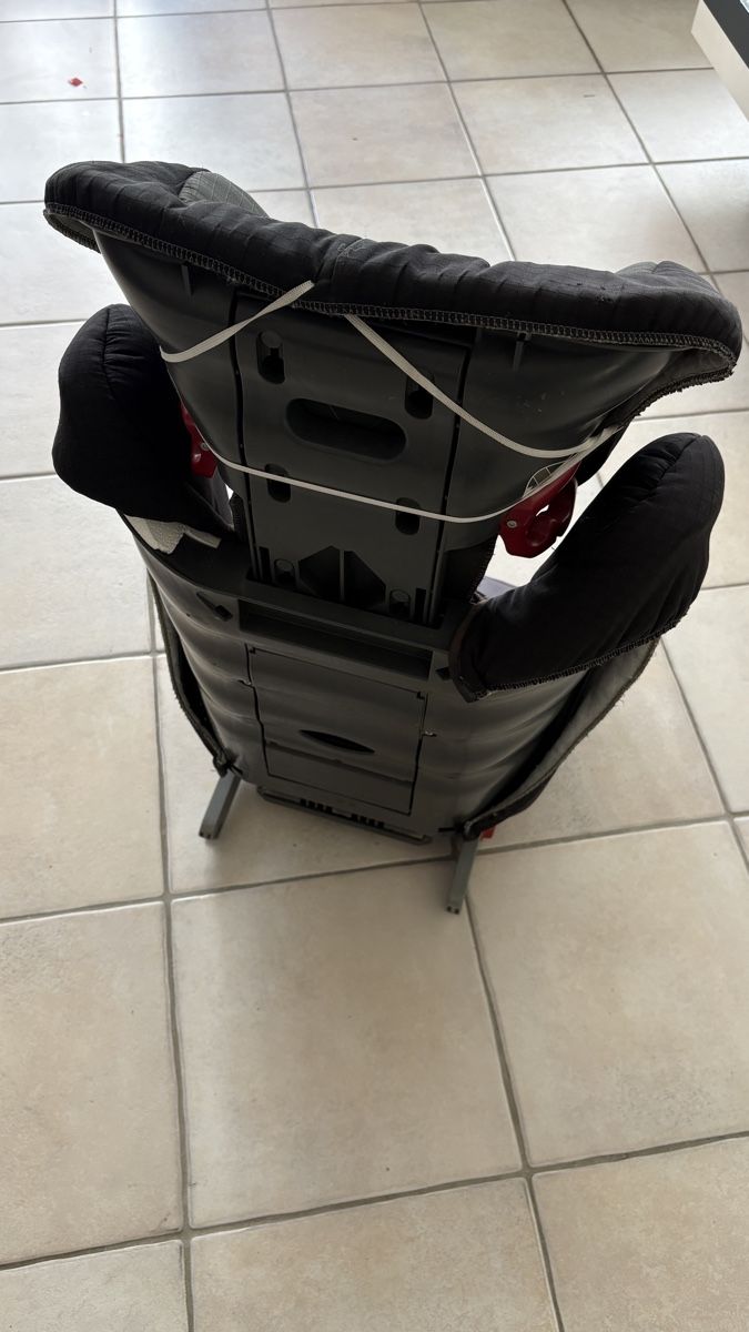 Britax Römer Auto-Kindersitze: Auto Kindersitz – Gebraucht aus Bonstetten von Reto130 1