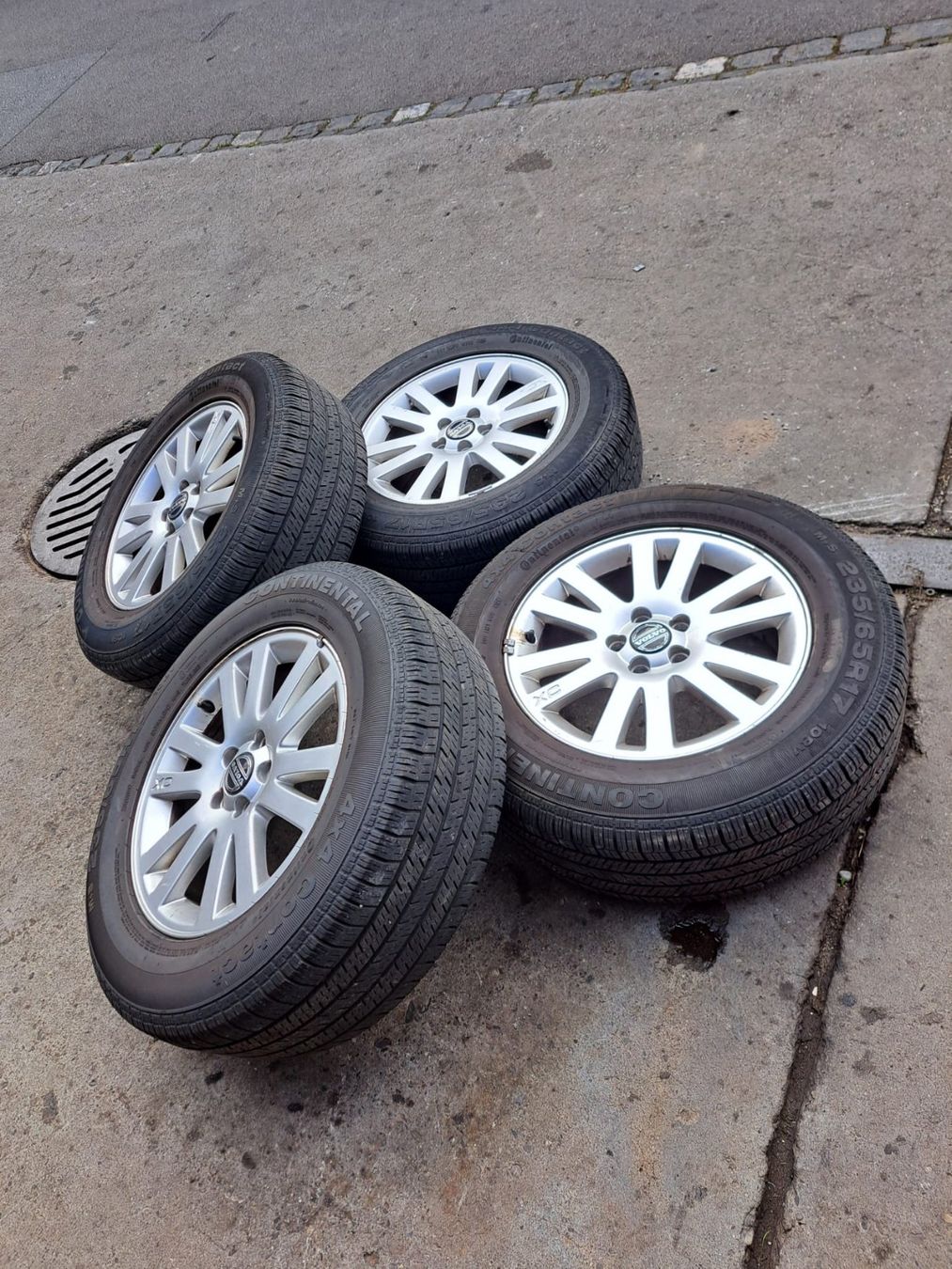 Volvo Pneumatici & Ruote complete: Volvo XC90 Räder – Usato da Rheineck venduto da volvo029 1