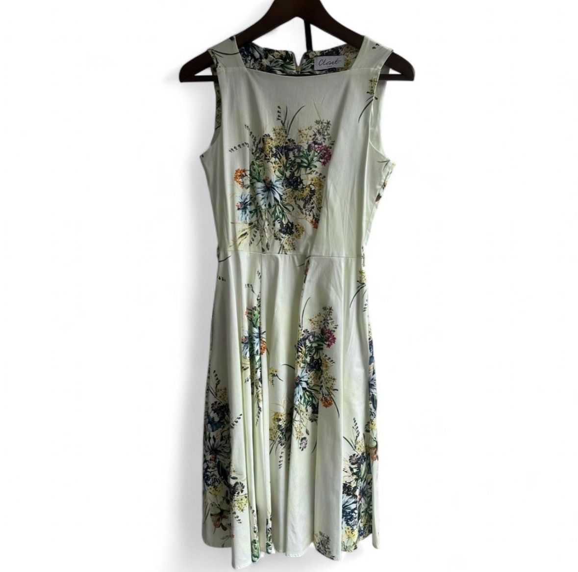 Vestiti: Schönes Sommerkleid mit Blumen – Usato da Heimberg venduto da ace_t2kb