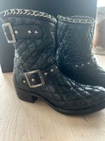 Coole Biker Boots Schwarz mit Silberkette