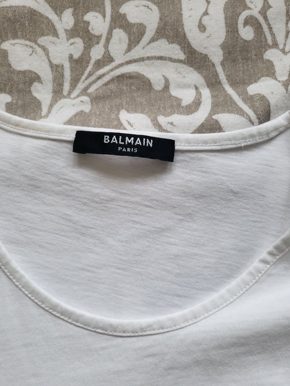 Balmain T-shirt: Balmain Paris white T-shirt,  Size L – Usato da Sarmenstorf venduto da zuz_q5kq 5