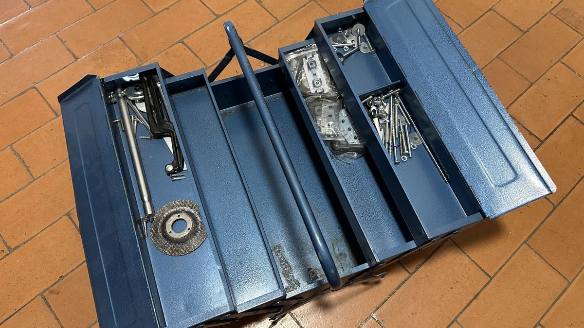 Tous les outils: Werkzeugkiste Metall – D'occasion à Bern par thealidir 1