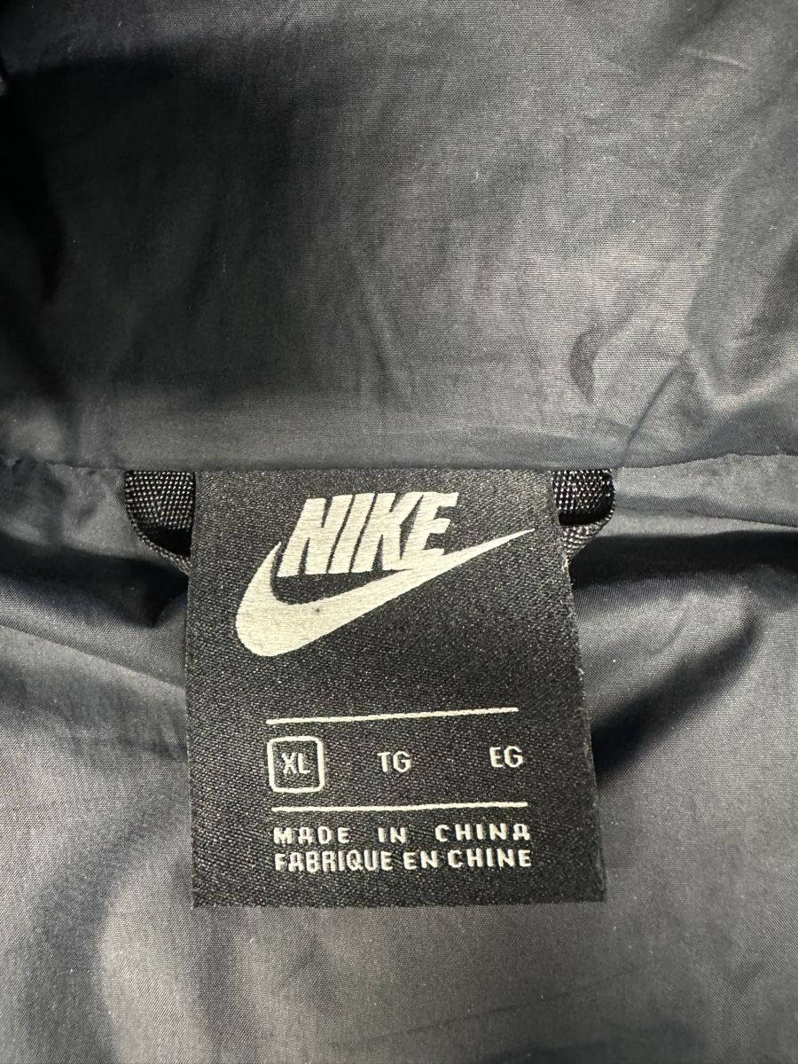 Nike Jacken: Nike Jacke schwarz – Gebraucht aus Schwende von weesli 4