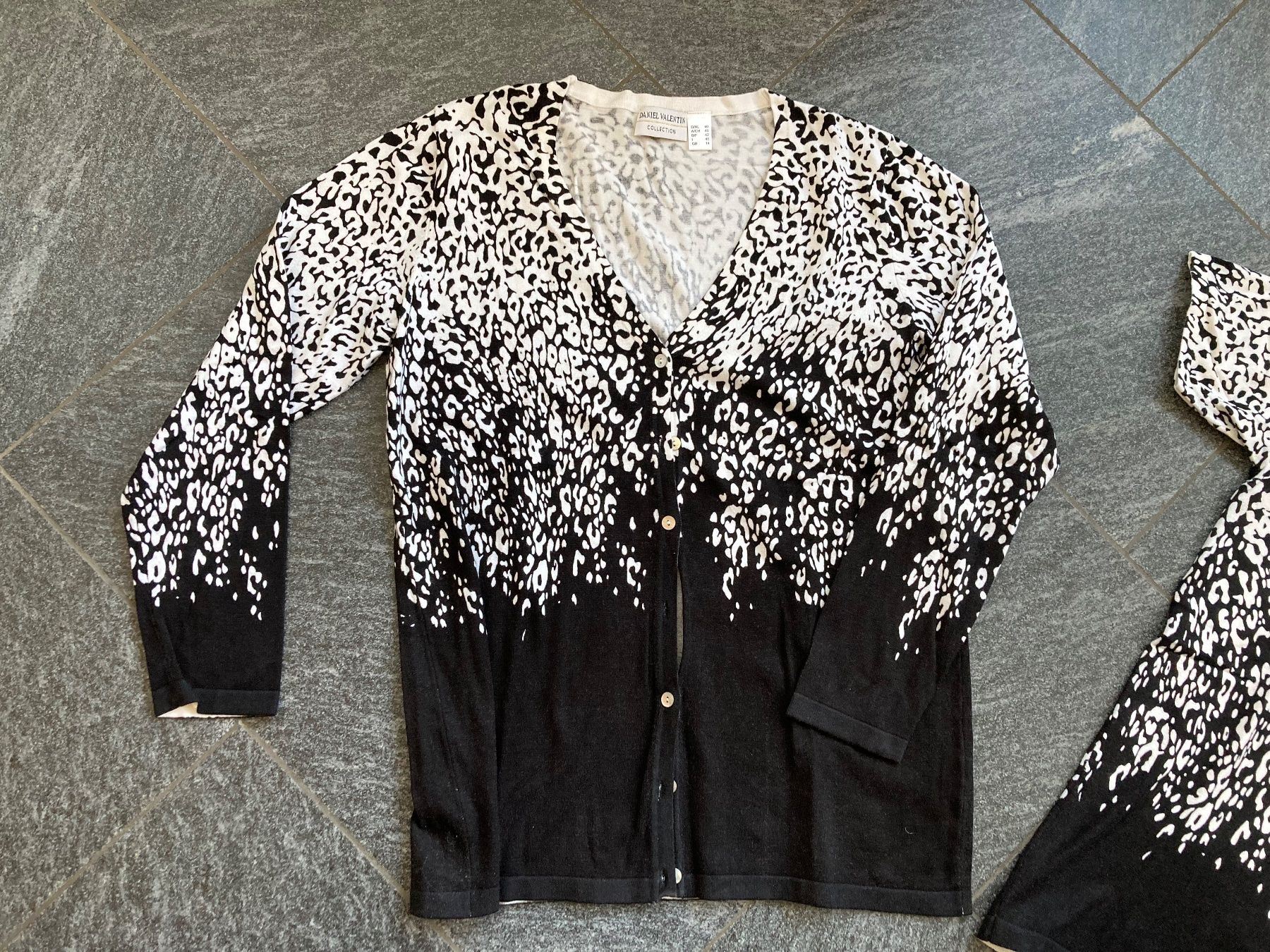 Twinset Maglioni & Felpe: Twin Set, Pullover+Jacke, schwarz - weiss, Gr. 40  ** NEU ** – Nuovo (secondo la descrizione) da Zofingen venduto da Zofi2 2
