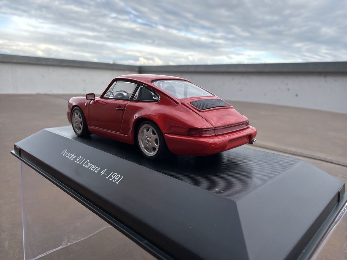 Voitures modèles: Porsche 964 Carrera 4 indischrot - 1/43 – D'occasion à Wolfwil par Rolex1 2
