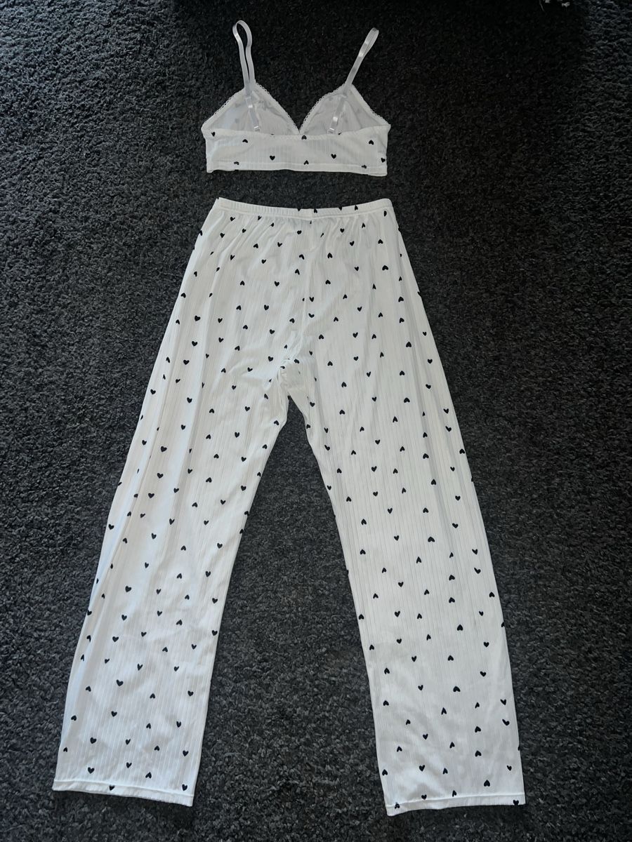 Negligees & Pyjamas: Pyjama Set Damen Weiss Herzchen Gr. M – Neu (gemäss Beschreibung) aus Effretikon von Briga.S. 3