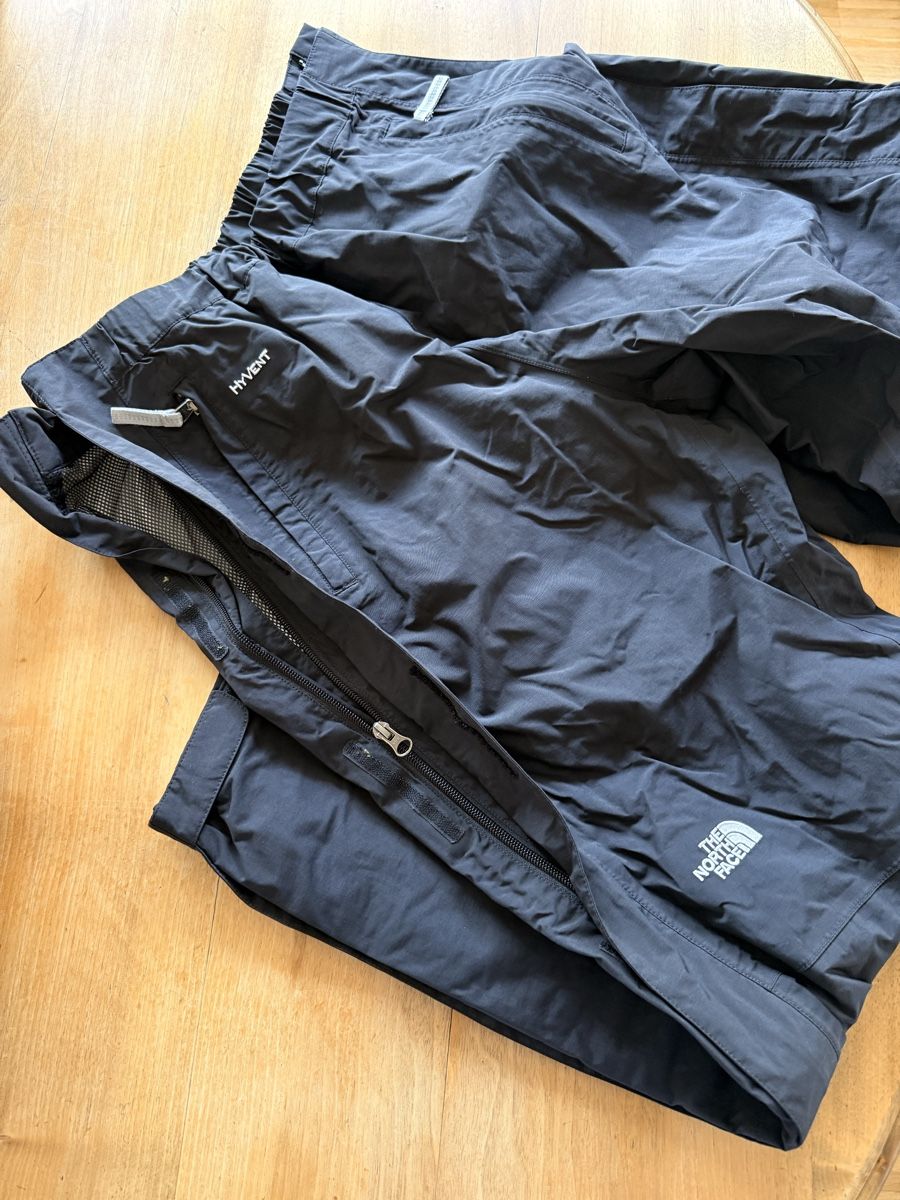North Face Hosen: Regenhose – Gebraucht aus Winterthur von ttru 1