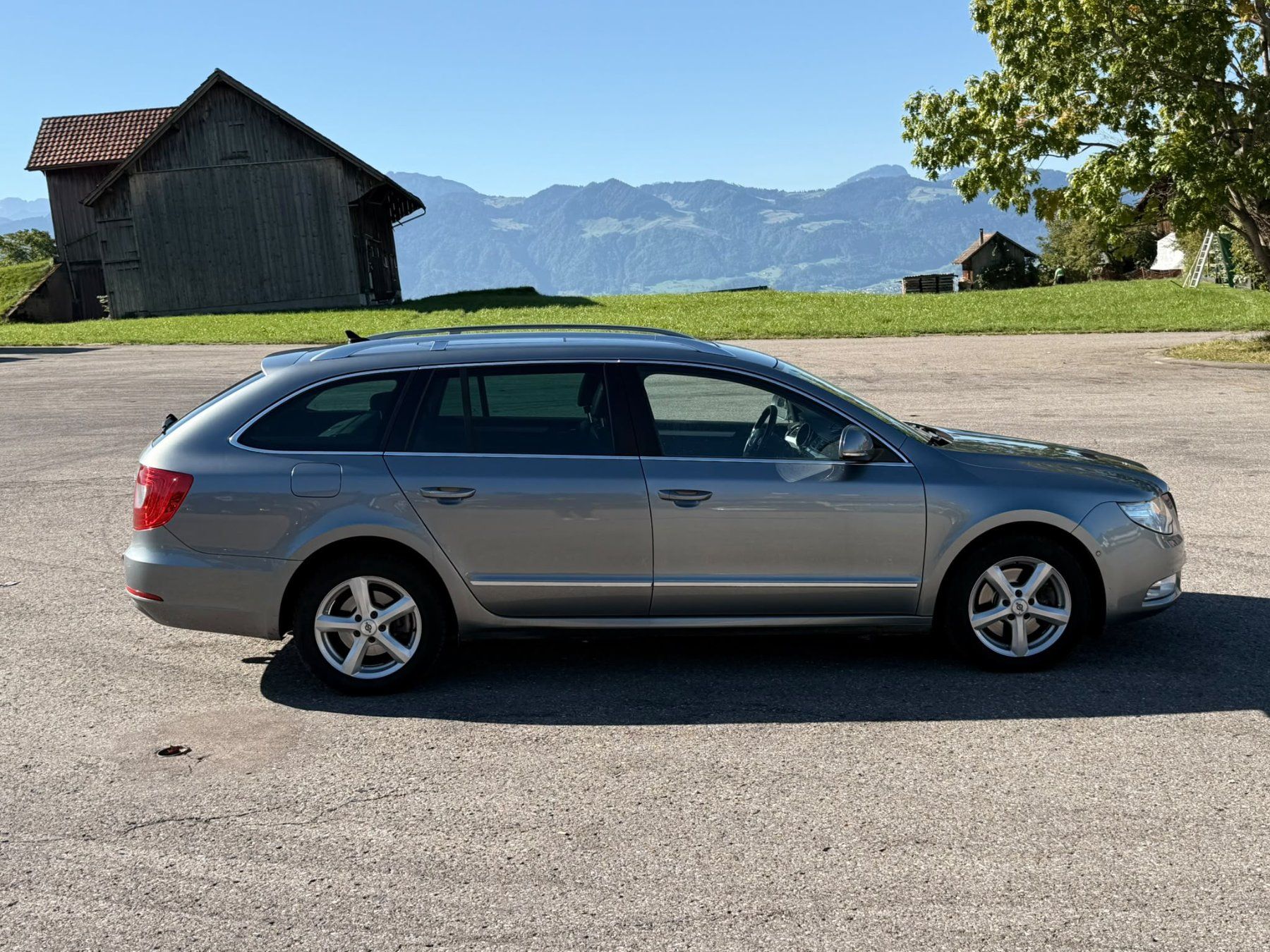 Skoda Automobili: Skoda Superb C1.8 4x4 – Usato da Uetliburg SG venduto da filipos02 4