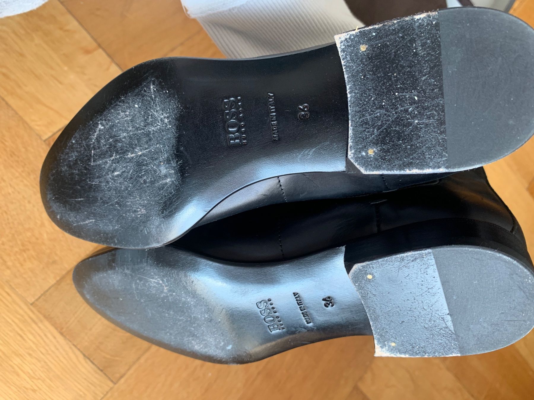 Hugo Boss Scarpe da donna: Hugo Boss Boots – Nuovo (secondo la descrizione) da Glattbrugg venduto da A.S.90 1