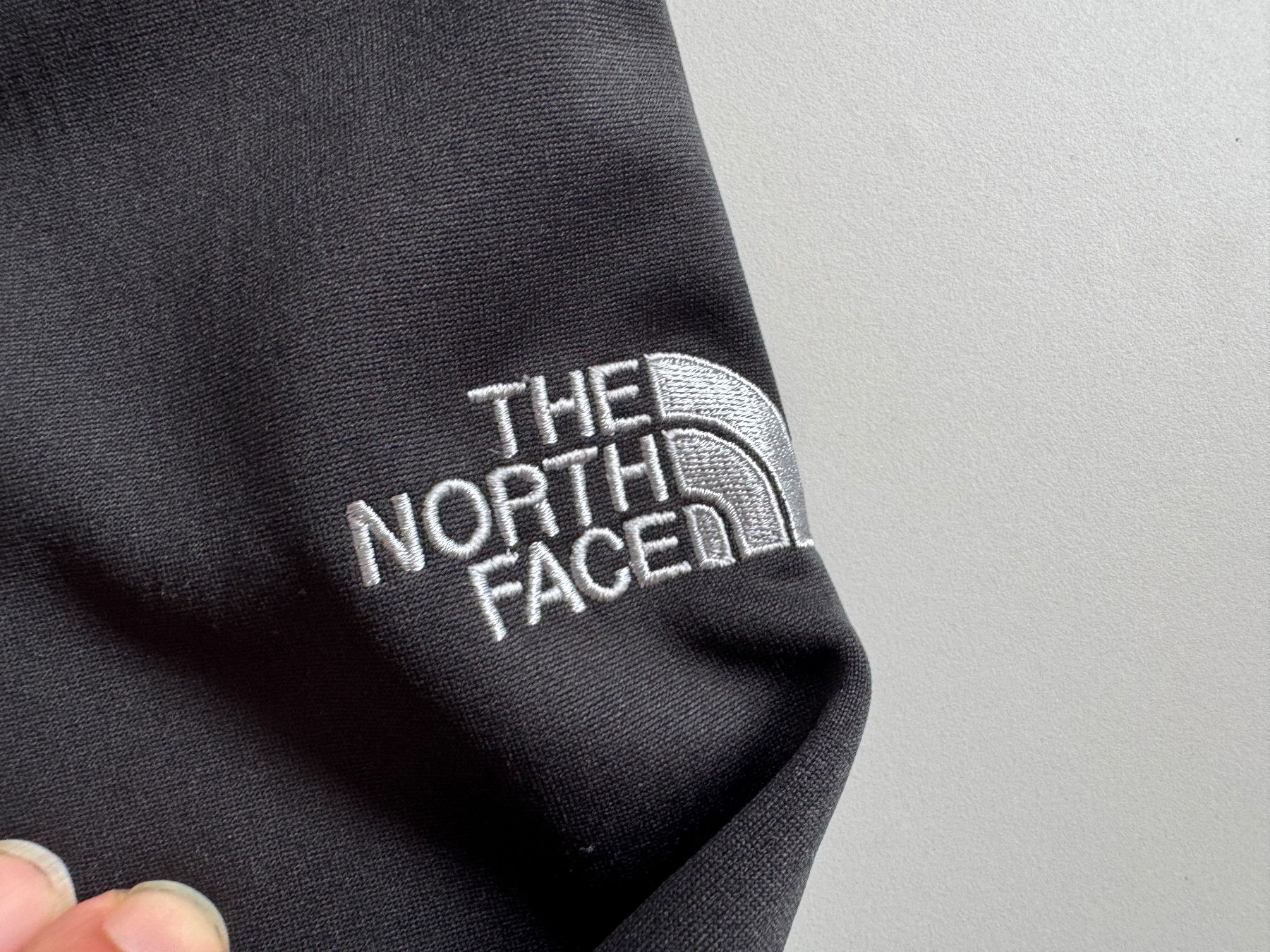 North Face Jacken: The North Face Ridgewall Soft Shell Pan America MEN L – Gebraucht aus Neuchâtel von _Easy_to_Find_ 1
