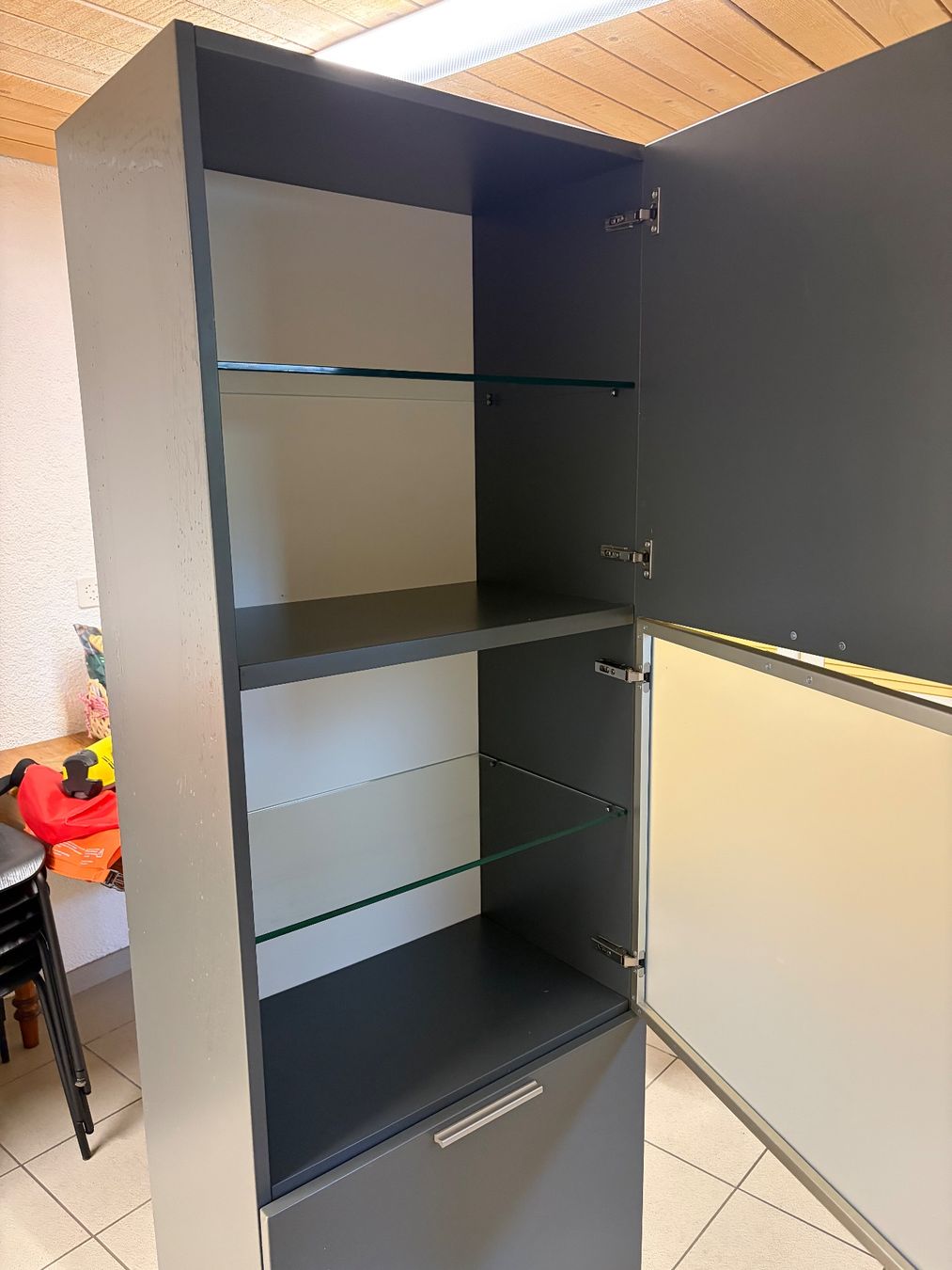 Schränke: Wohnzimmer Kasten – Gebraucht aus Allschwil von tho_kxf9 2