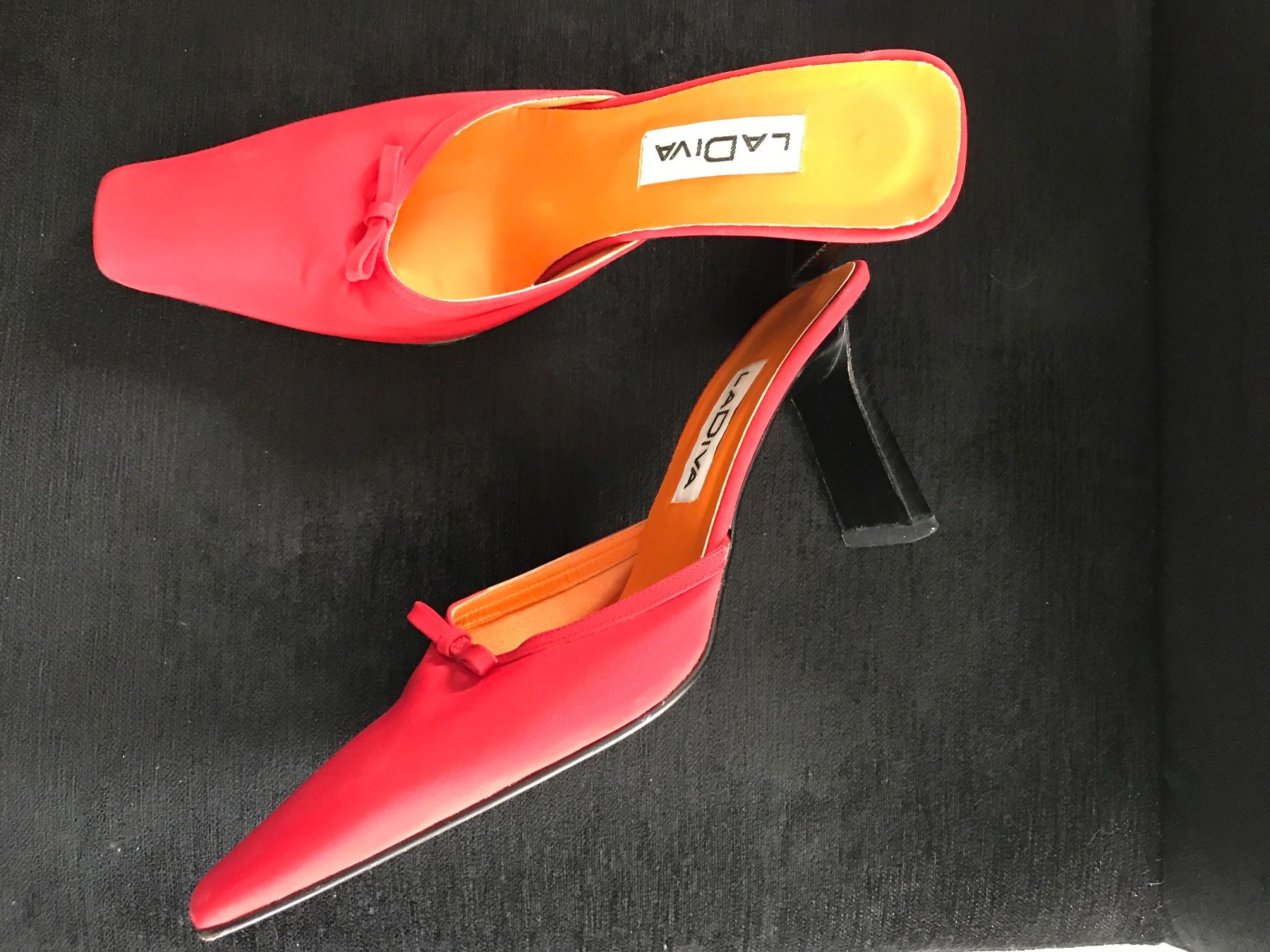 Scarpe da donna: Schuhe Rot – Usato da Brüttisellen venduto da kat_5ldd