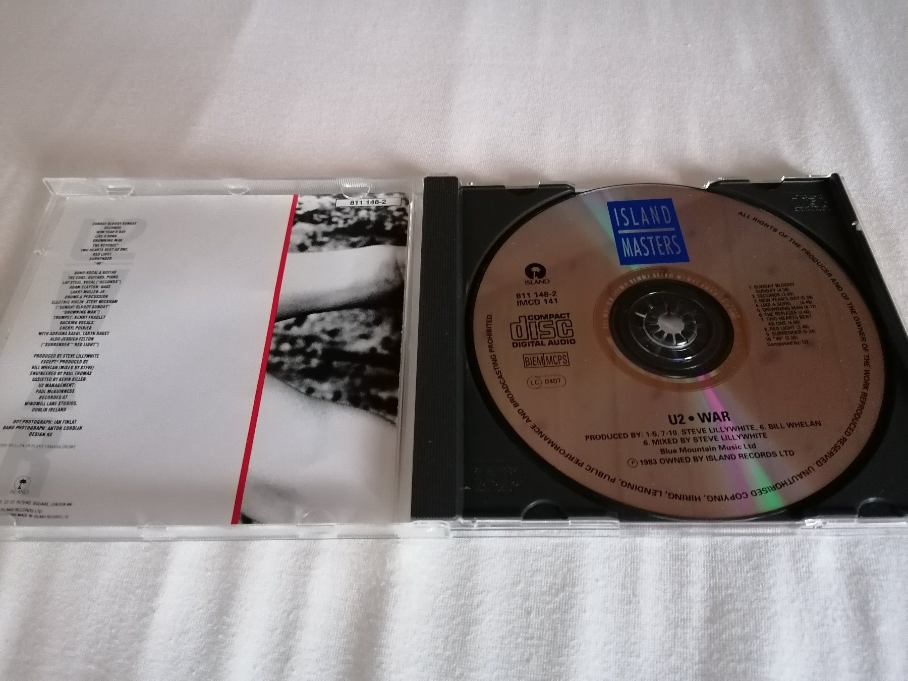 CD: U2 - WAR CD wie Neu – Nuovo (secondo la descrizione) da Ermenswil venduto da easyric 1