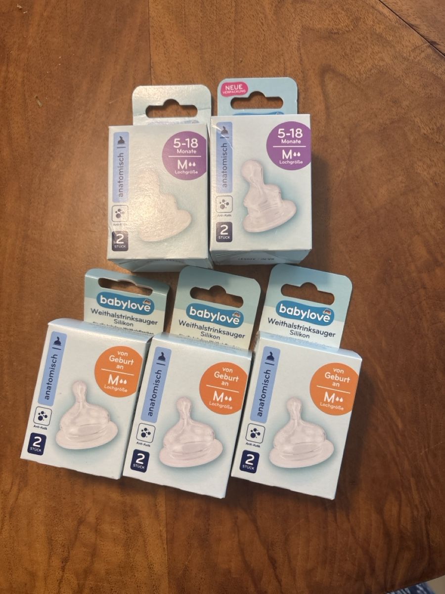 Repas pour bébés: Trinksauger silikon  – Neuf avec emballage d'origine à Pfäffikon SZ par pchaudha
