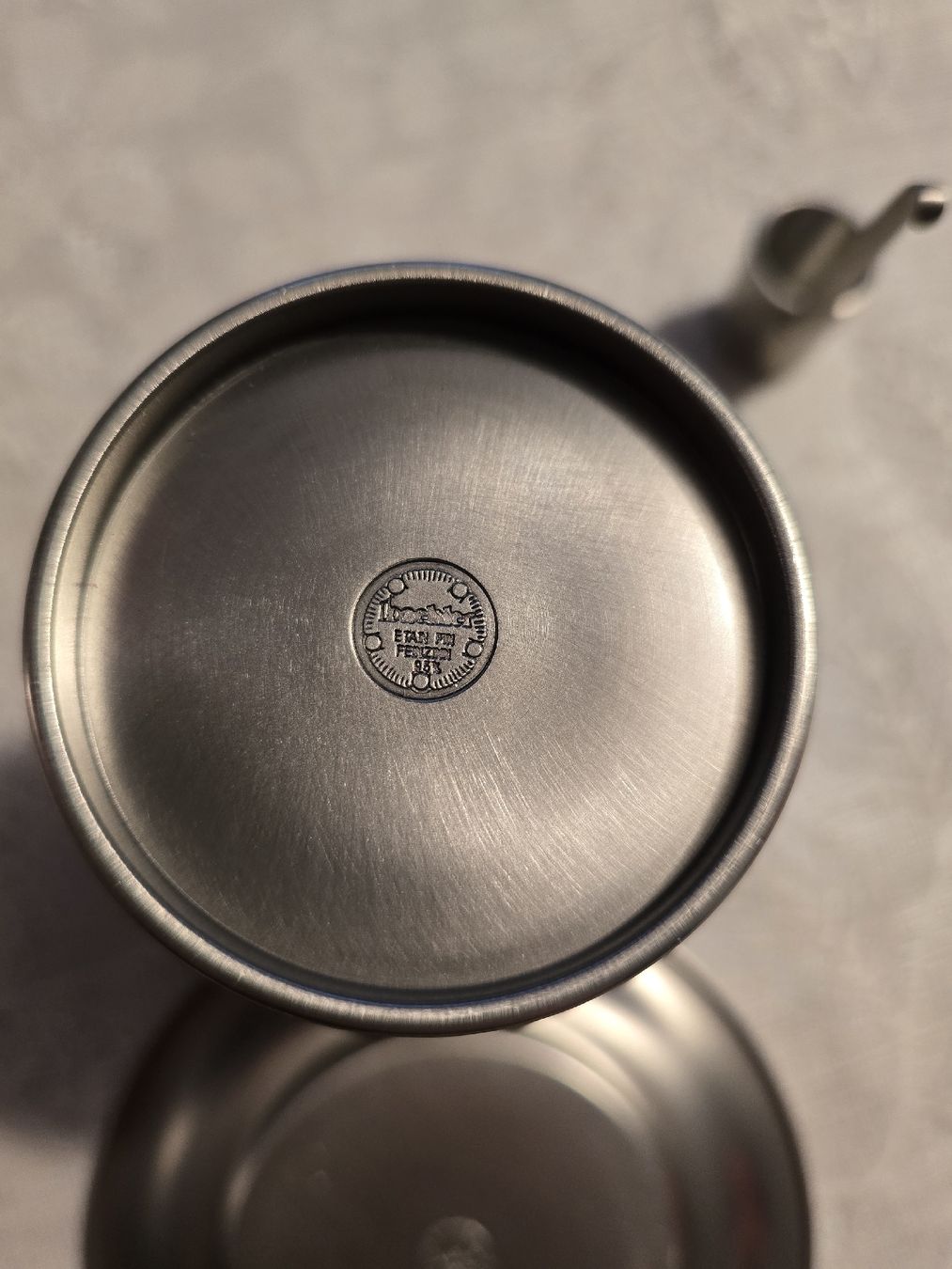 Alle Dekorationen: boille à lait - étain – Gebraucht aus Lausanne von Nati7777 3