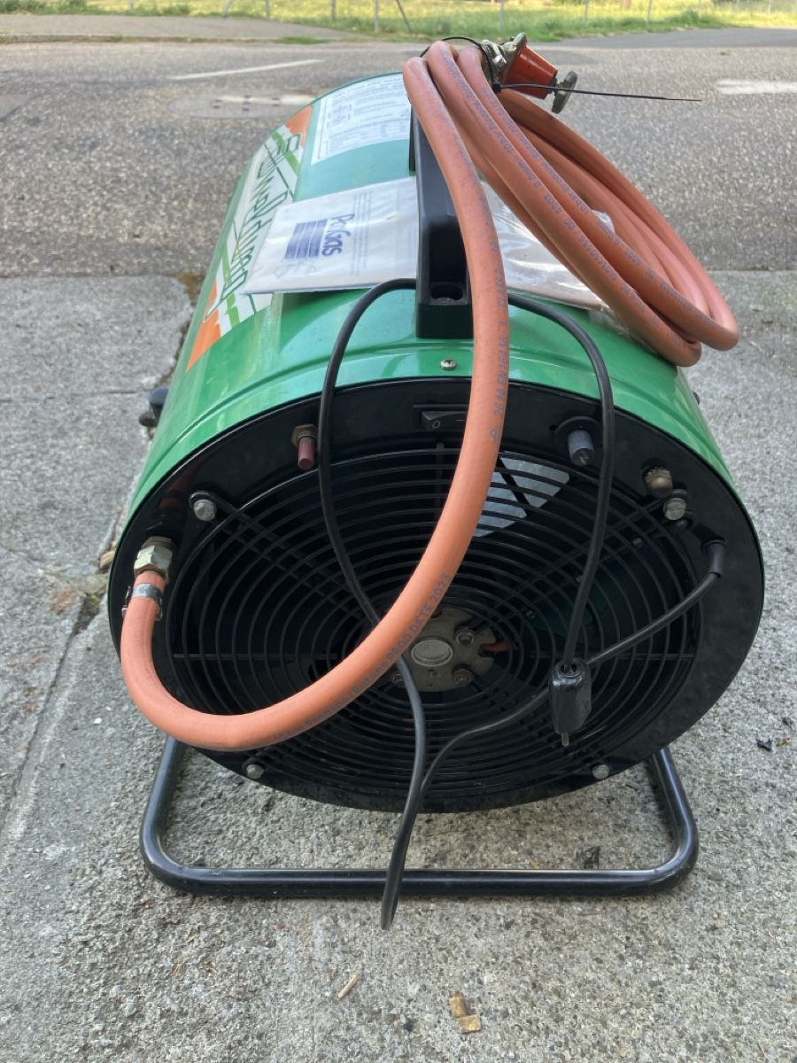 Radiateurs: Gas heitzer – D'occasion à Burg AG par ala_cx8x 2