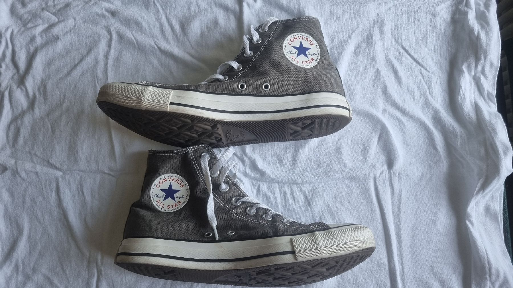 Converse Scarpe da uomo: Converse Chuck Taylor All Star Grau Grösse 42 – Usato da Uster venduto da Worm 2