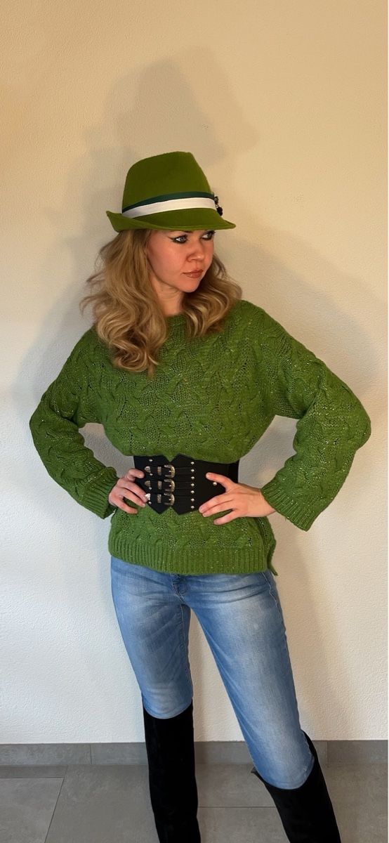 Maglioni & Felpe: Pull en tricot vert sapin – Usato da Pont (Veveyse) venduto da pil_k9jp 3