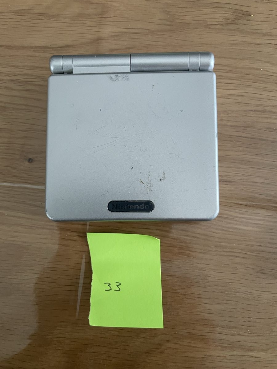 Giochi: Nintendo Game Boy Advance SP Silber  – Usato da Bazenheid venduto da Toni0141 1