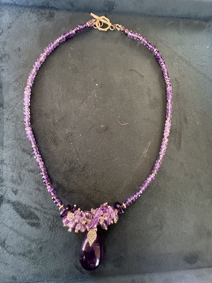 Ketten: Amethyst Collier mit Anhänger  – Neu und originalverpackt aus Kriens von Hortensie6 1