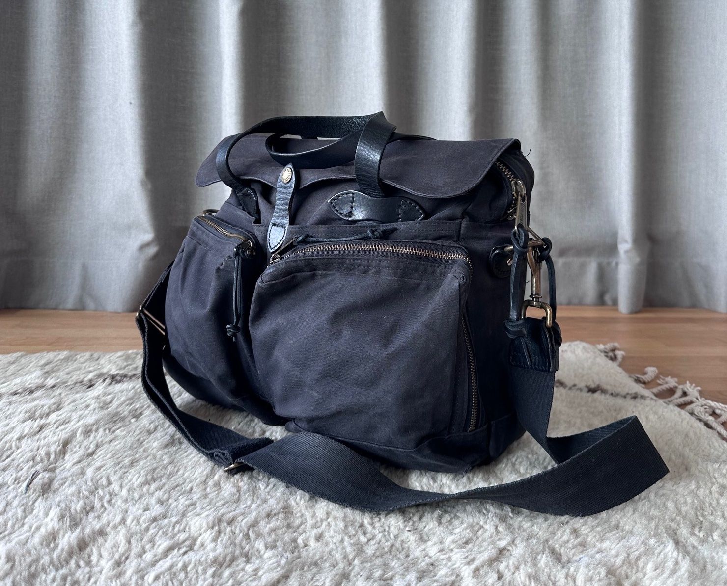 Borse: Filson 24-Hour Tin Cloth Briefcase black – Usato da Lugnorre venduto da Filson 1