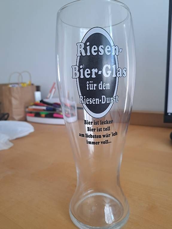 Bicchieri: Riesen Bierglas 1,4 Liter – Usato da Uhwiesen venduto da Marthalen02