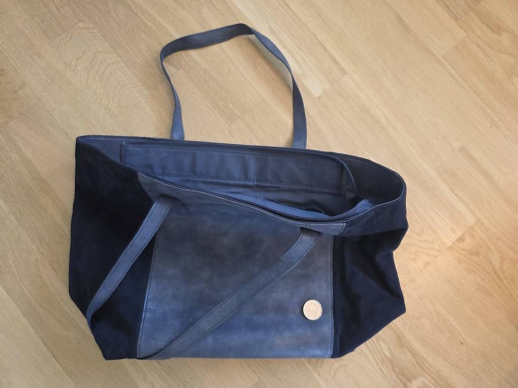 Borse da donna: Tasche / Handtasche / Rucksack / – Usato da St. Gallen venduto da loveric 1