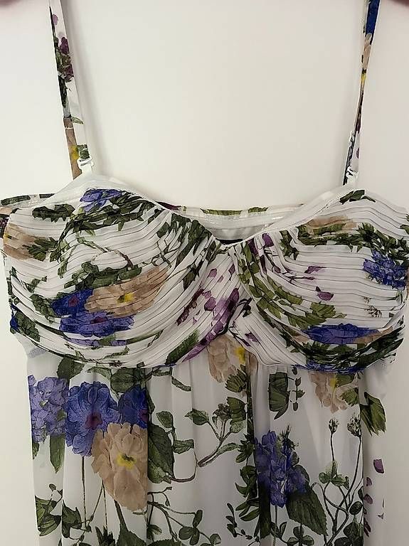 Robes: Kleid mit Blumenmuster – D'occasion à Bolligen par sunflower96
