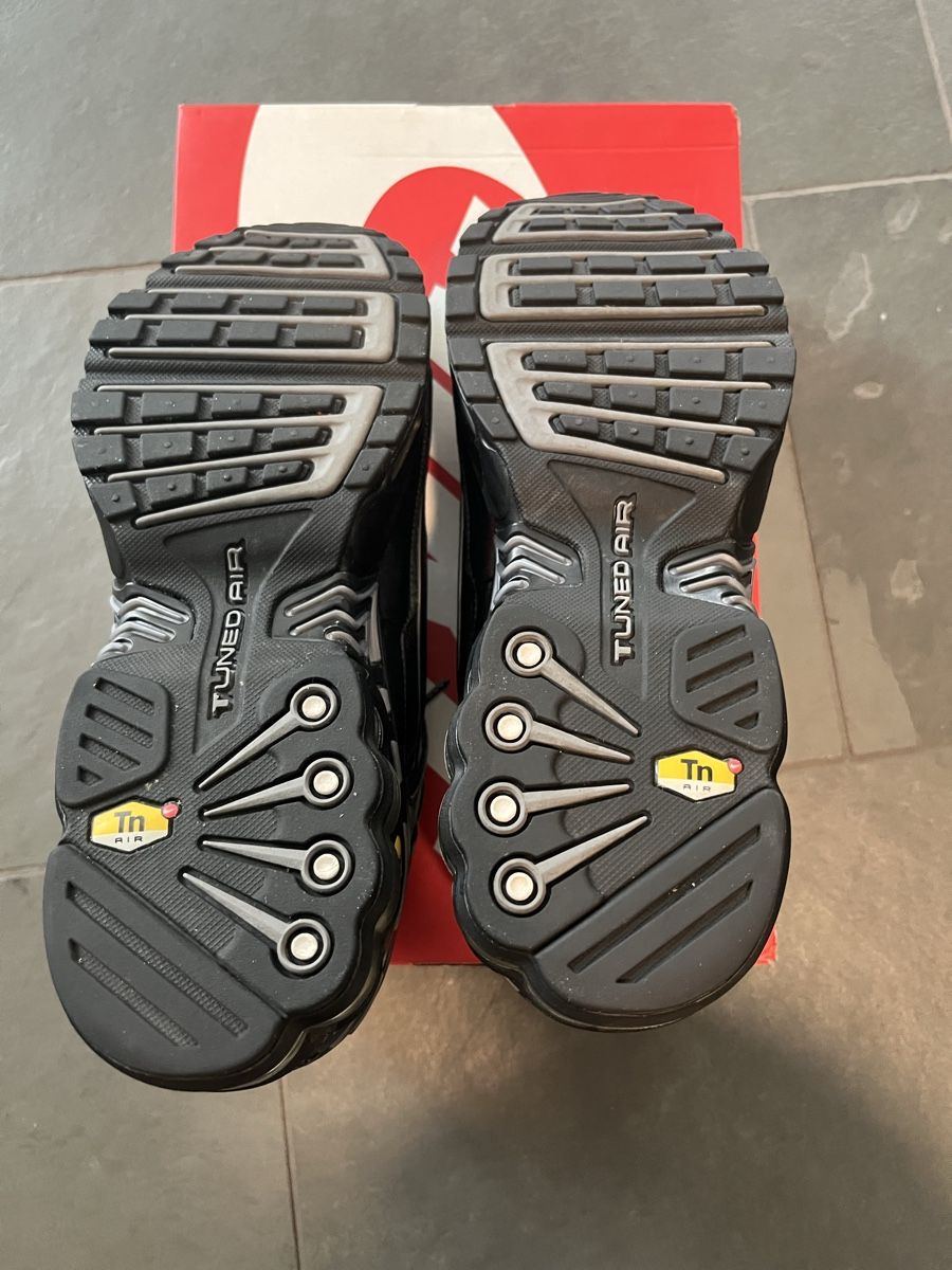 Nike Chaussures hommes: Air Max Plus III – D'occasion à Lenzburg par JoelMeier 4