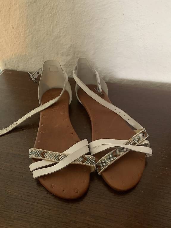 Scarpe da donna: Sandalen leder weiss  Gr. 37 – Usato da Einsiedeln venduto da ver_sb5p